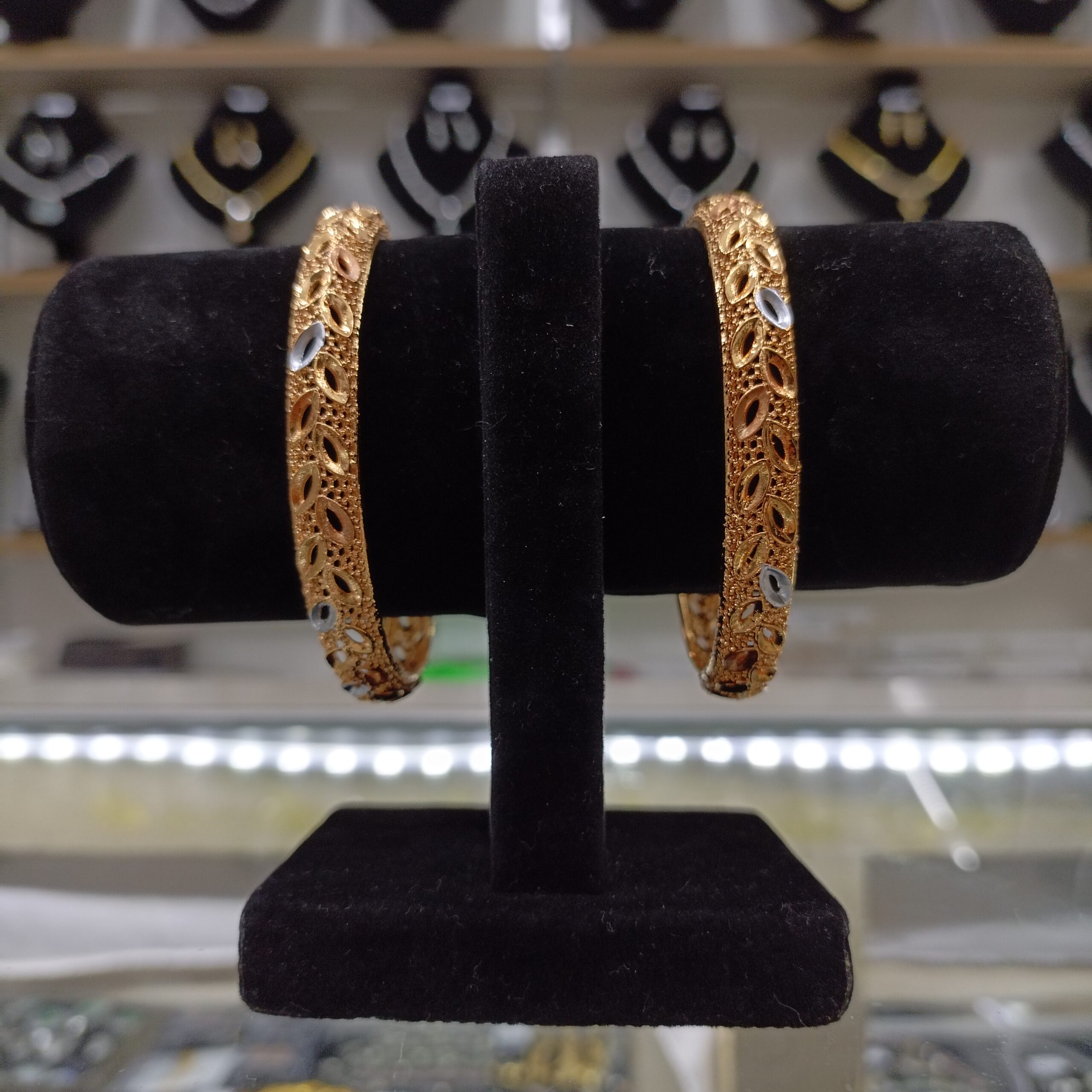 0-0x0-0-0# Bangle Two Tone 2pcs B-125045005 - Image 1